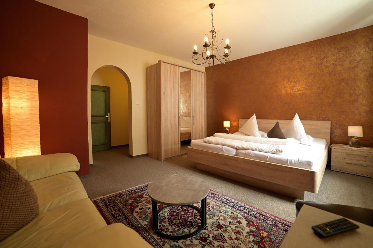 Hotel Zrenners Garni Waldsassen Zewnętrze zdjęcie